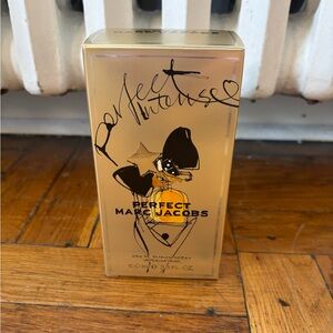 Marc Jacob Perfect Intense 100 ml EDP Spray.  Only spritzed twice!
